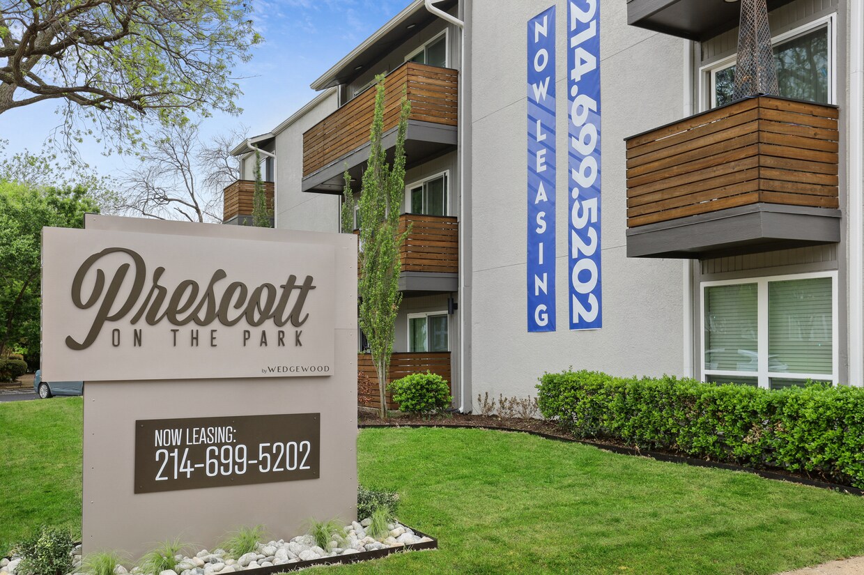 Prescott On The Park Apartments Dallas Tx Apartments Com
