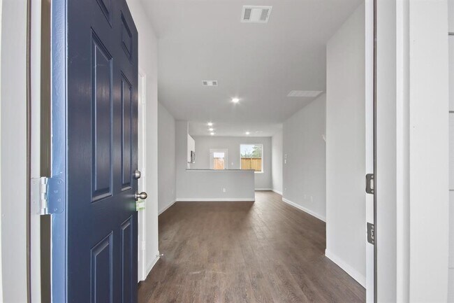 Foto del edificio - 1421 Mount Bassie Trl