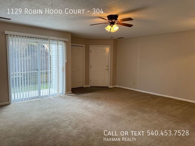 Building Photo - Move in ready! Immaculate 3 bedroom, 2 bat...