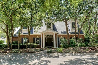 Building Photo - 23 Oak Forrest Cir