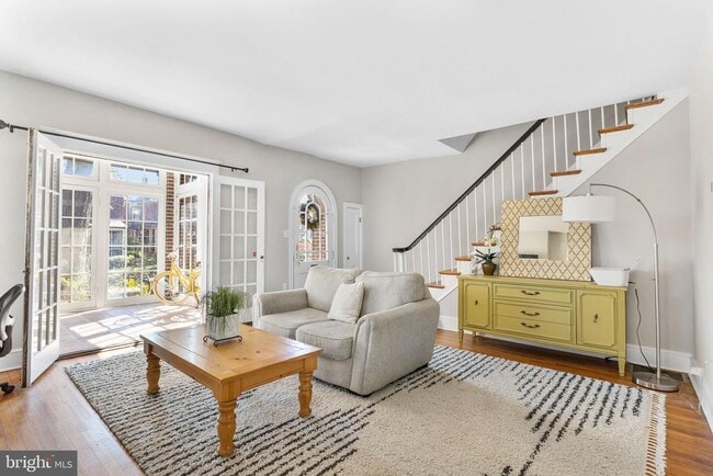 Foto del edificio - 706 W 21st St