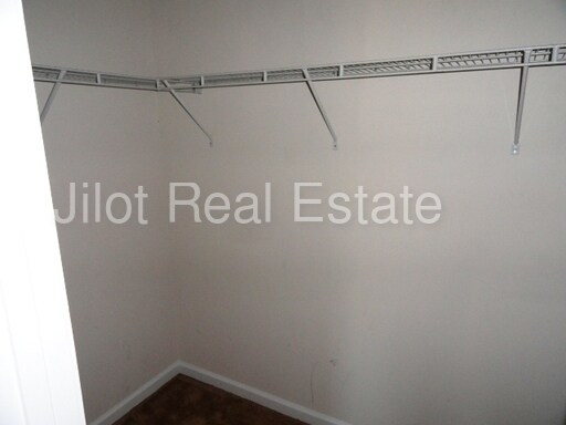 Foto del edificio - 4467 Watson Ridge Dr
