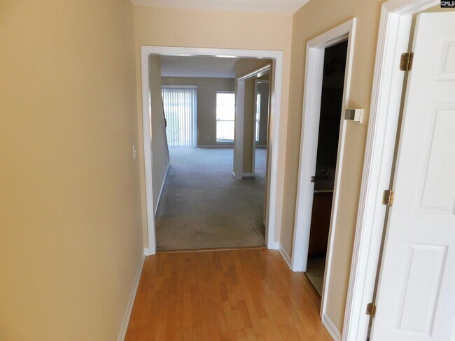 Foto del edificio - 111 Autumn Run Cir