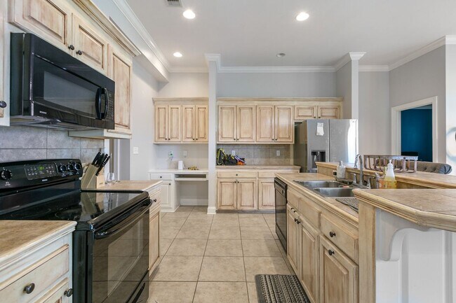 Foto del edificio - 3418 Southlake Ave
