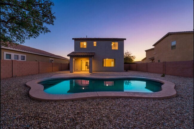 Building Photo - Spacious 4BR Home with Pool Near Parks & Shopping