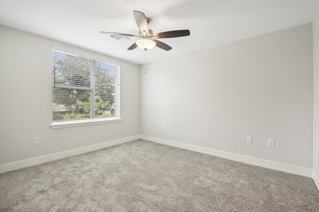 Building Photo - Residences at Hoffman