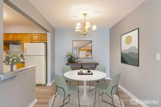 Foto del edificio - 914 Cedar Ct