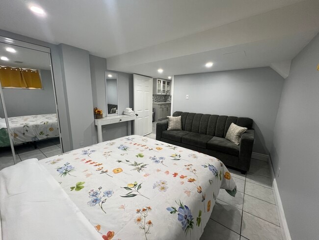 Chambre 3 (975 $) - 11 Queen St S