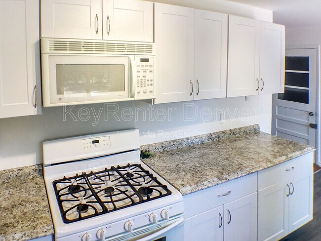 Foto del edificio - 1285 S Holly St