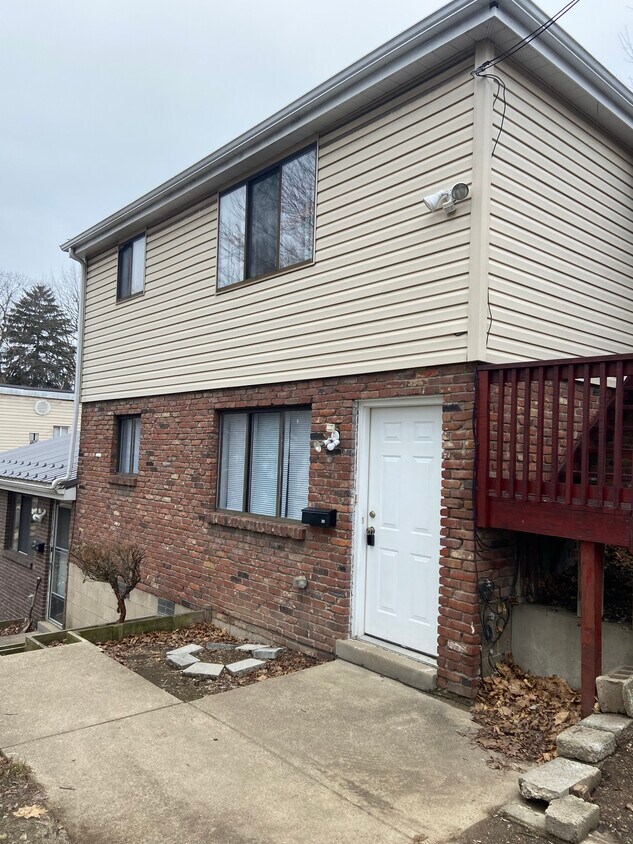 Primary Photo - 20 4th St