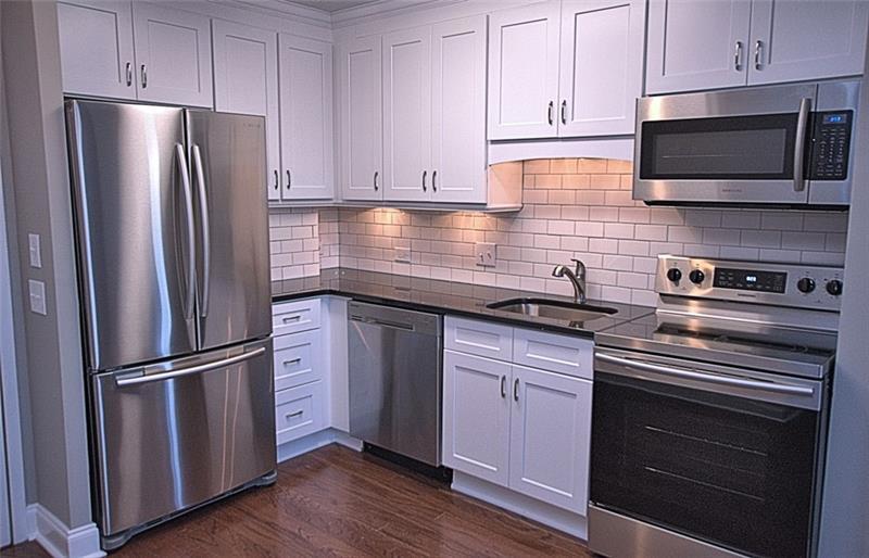 Primary Photo - 2285 Peachtree St NE