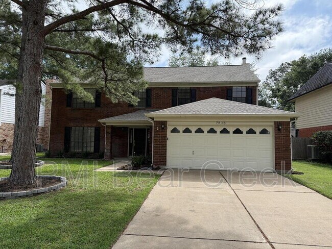 Foto del edificio - 7818 Sunny Ridge Dr