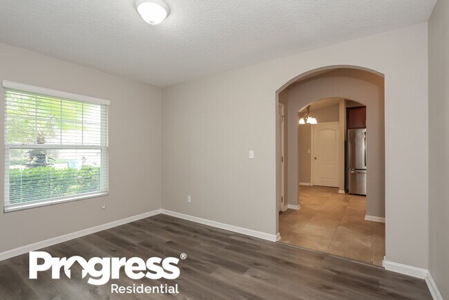 Foto del edificio - 16174 Dowing Creek Dr
