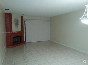 Building Photo - 200 Crosswinds Dr