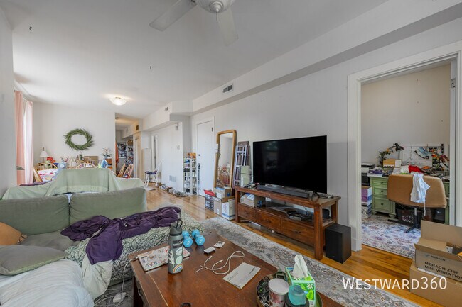 Foto del edificio - 2611 W Cortland St
