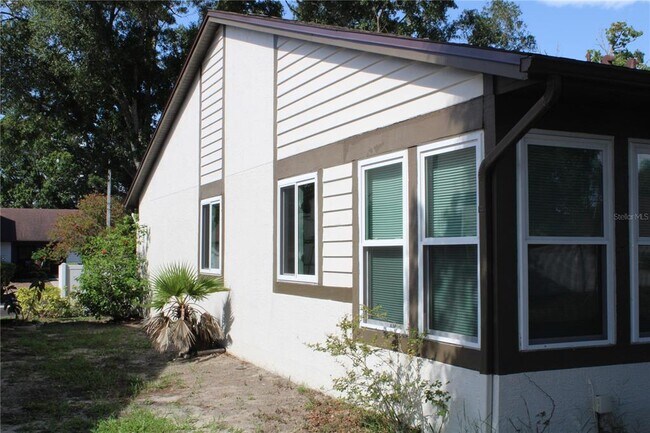 Building Photo - 2160 Corbin Pl
