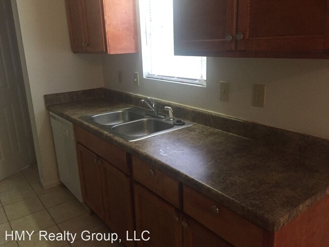 Building Photo - 3 br, 2 bath House - 3095 Garnet Way