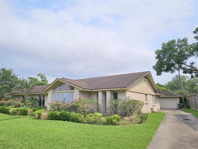 Building Photo - 5115 Yarwell Dr