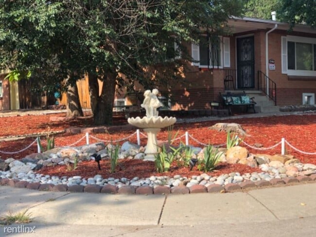 Building Photo - 3 br, 2 bath House - 5448 S Foresthill St