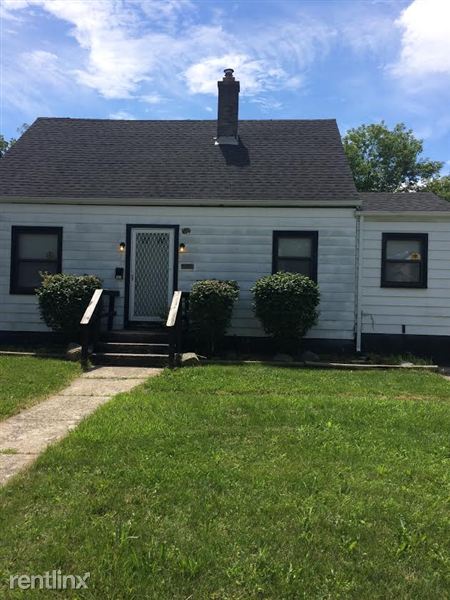 Primary Photo - 171 Bassett St