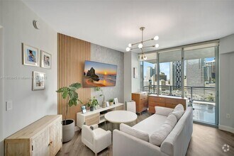 Building Photo - 350 S Miami Ave