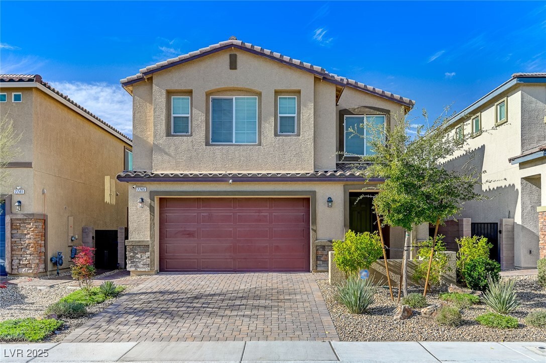 Foto principal - 7745 Rosebark Cliffs St