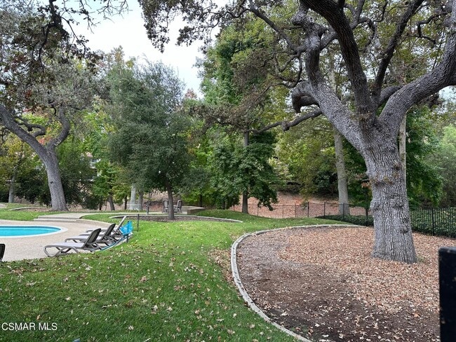Building Photo - 655 Arroyo Oaks Dr