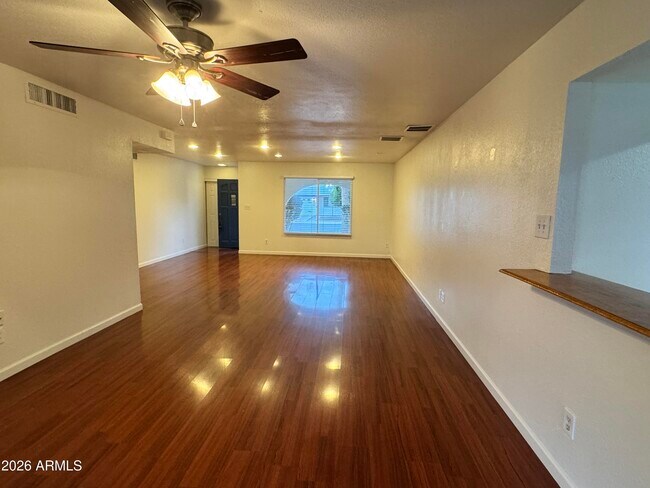 Building Photo - 4819 S Kachina Dr