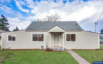 Building Photo - 705 Tangent St