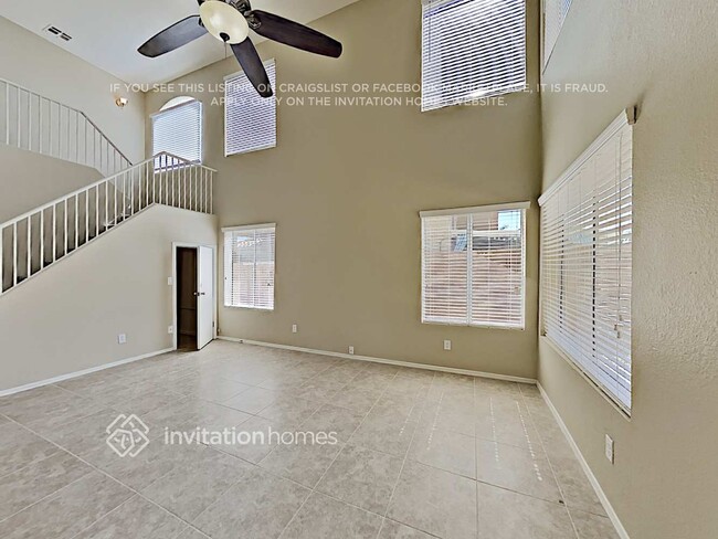 Building Photo - 7436 W Crest Ln