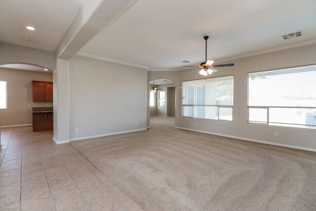 Building Photo - 4626 S Marble St