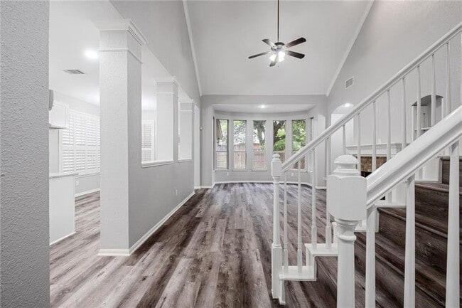 Building Photo - 13556 Anarosa Loop