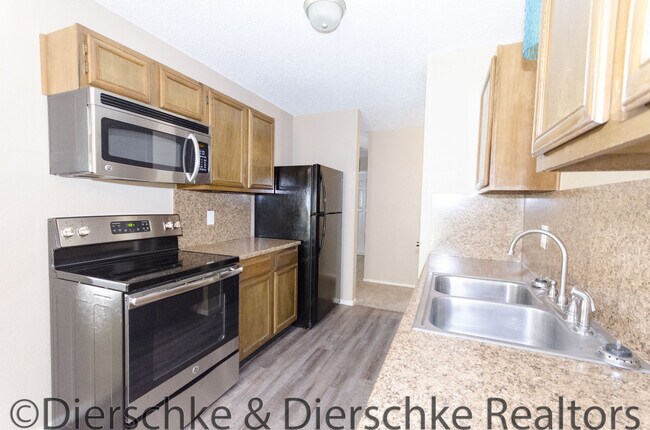 Foto del edificio - Super cute 3 bedroom home near GAFB COMING SOON!