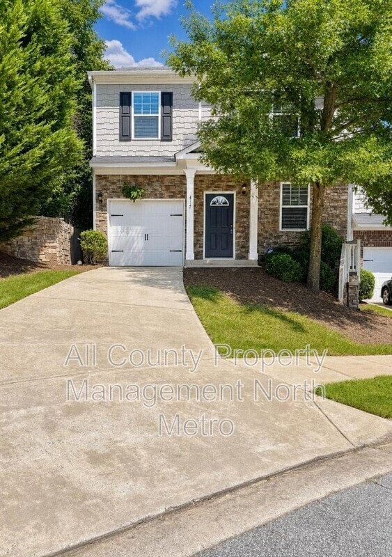 Building Photo - 417 Village View