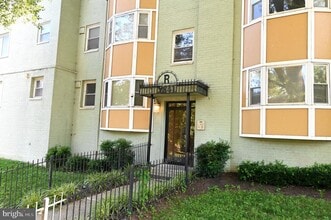 Building Photo - 2841 Gainesville St SE