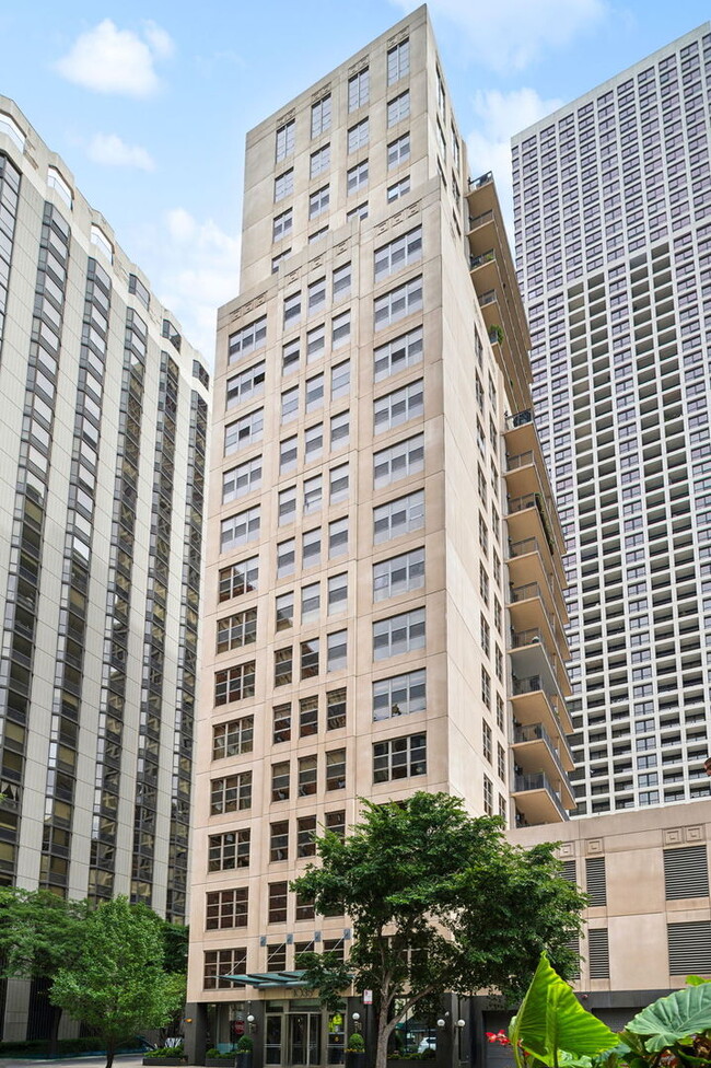 Foto del edificio - 1035 N Dearborn St