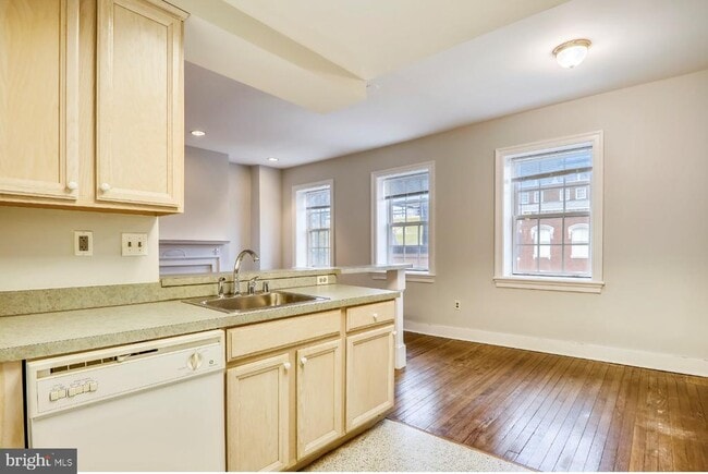 Building Photo - 3039 M St NW