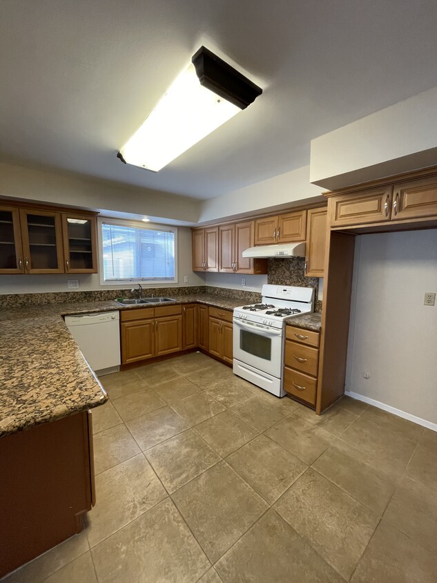 23523 Ladeene Ave, Torrance, CA 90505 House Rental in Torrance, CA