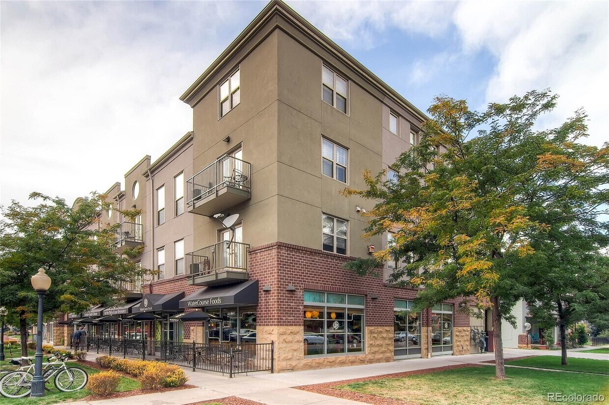 Foto principal - 837 E 17th Ave