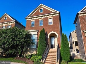 Building Photo - 20792 Exchange St