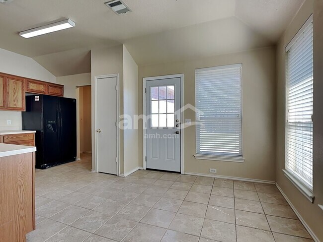 Foto del edificio - 702 Fleming St