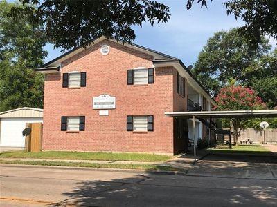 Foto principal - 404 S Hood St