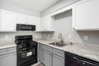 Interior Photo - TOWNHOMES AT MCNAUGHTEN