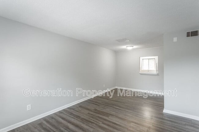 Building Photo - 4405 Delashmitt Rd