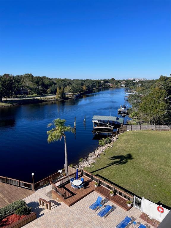Foto del edificio - 2780 N Riverside Dr