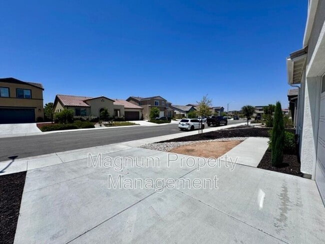 Building Photo - 34118 Willow Stone St