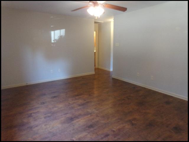 Foto del edificio - 400 E Locust St