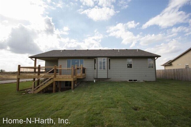 Foto del edificio - 4 br, 3 bath House - 1300 N. Spring Ridge