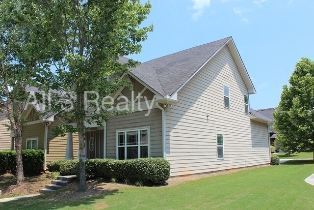 Building Photo - 116 Wellbrook Ct NE