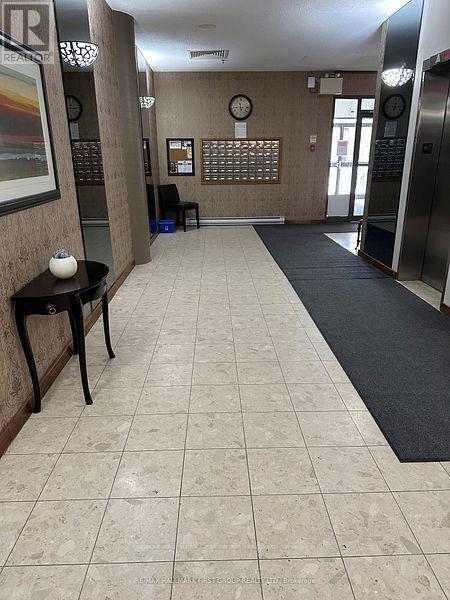 Photo du bâtiment - 80 Athol St E